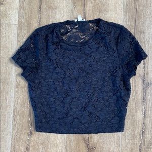 Cute Lacey black crop top